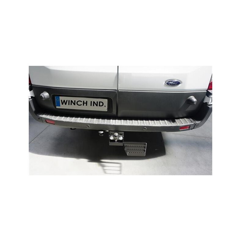 Universal running board right mountable to trailer hitch